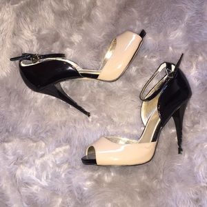 Price ⬇️‼️ Bakers Heels